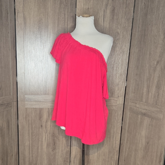 Cupio Tops - Rose One-Shoulder Pink Women's Top